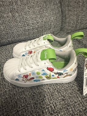Kids Adidas Disney Superstar Zootopia White Sz 11K NWT
